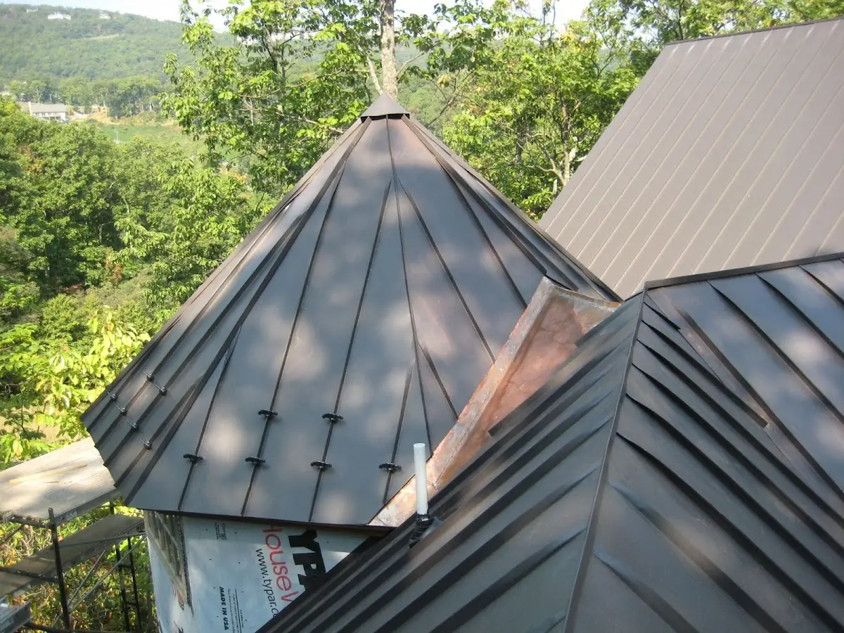 Professional Roof Tarp Installation by Craftsman Roofing in Forrister